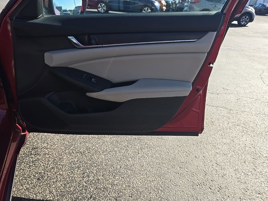 Certified 2019 Honda Accord EX image 30