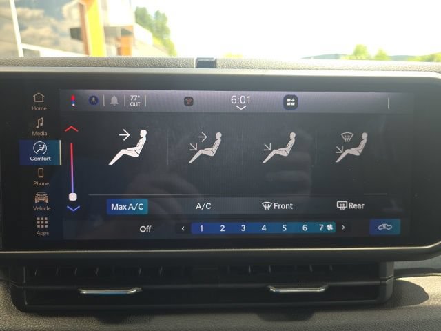 Used 2025 Jeep Gladiator Sport AWD/4WD image 21
