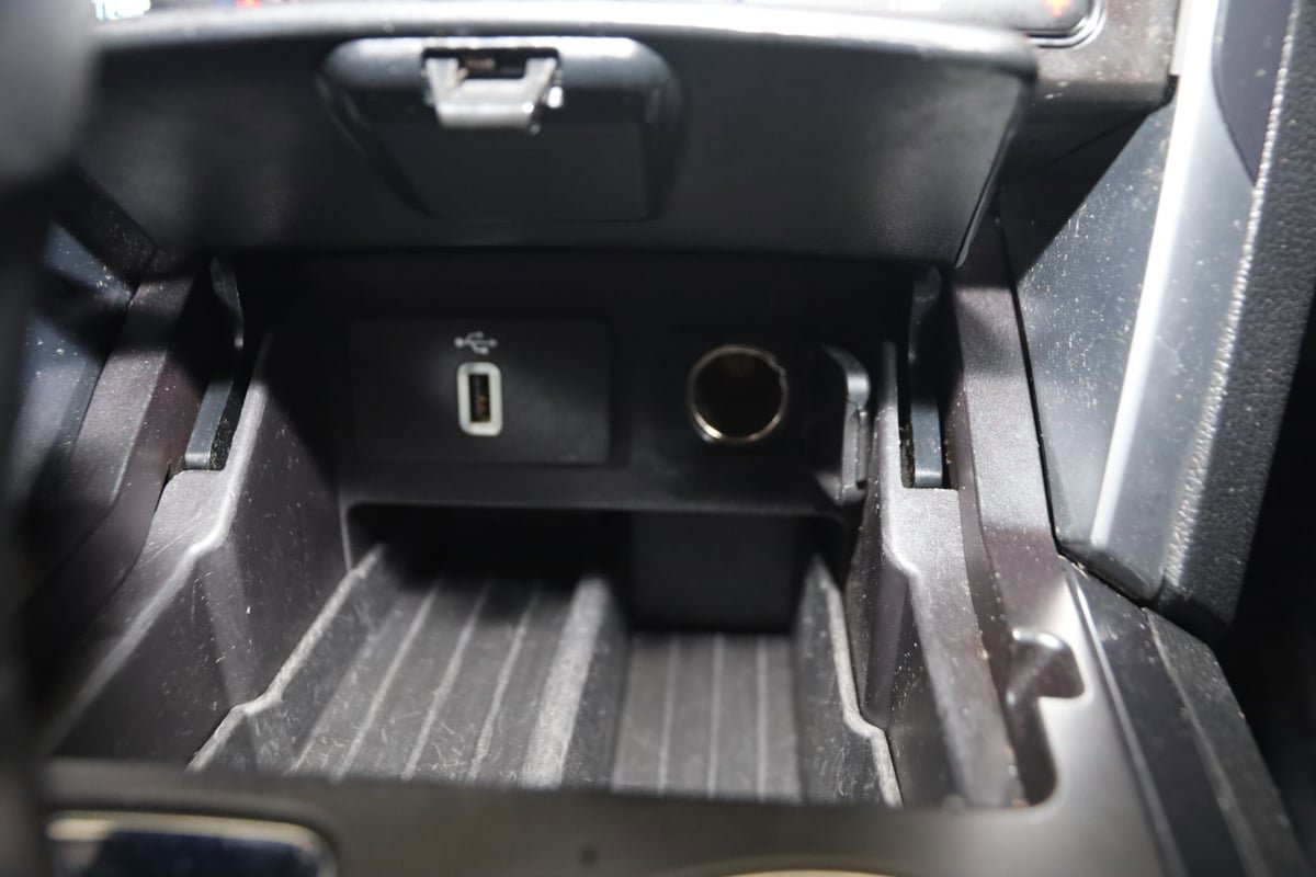 Used 2017 Ford Explorer Limited AWD/4WD image 30