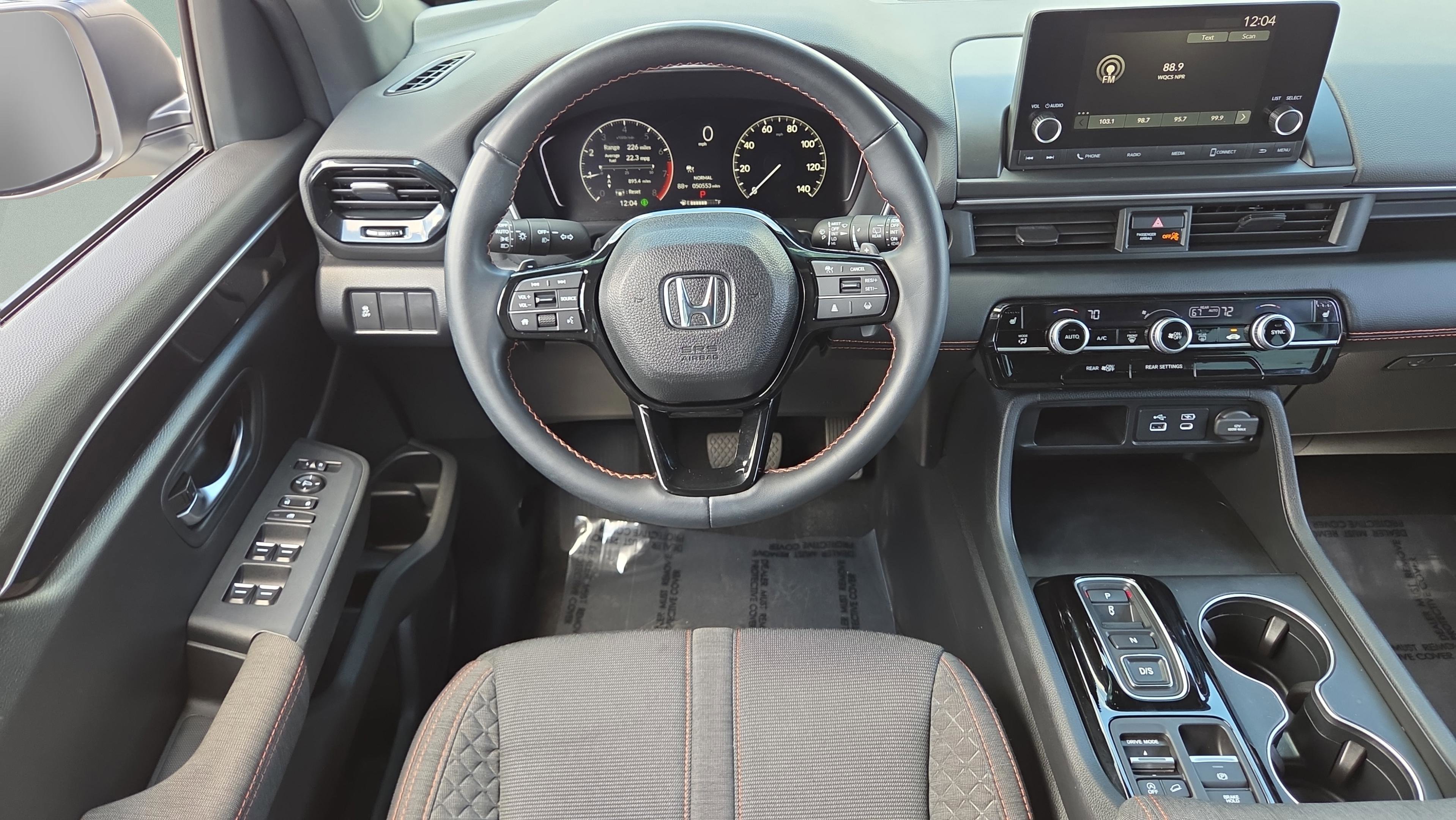 Used 2023 Honda Pilot Sport image 12