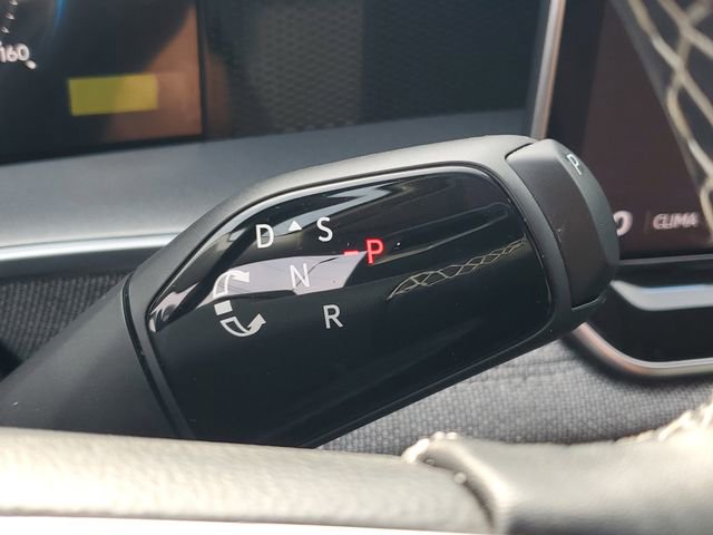 Certified 2025 Volkswagen Tiguan S FWD image 25
