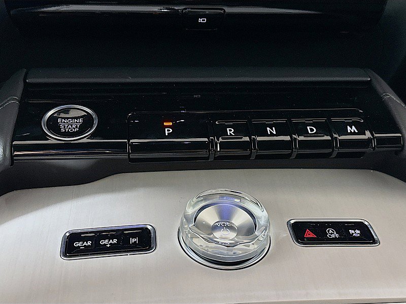 New 2025 Lincoln Navigator L Reserve w/ Jet Appearance Package image 19