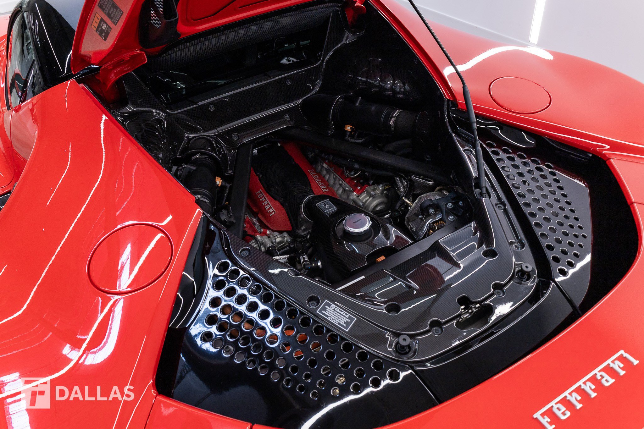 Used 2022 Ferrari SF90 Stradale AWD/4WD image 9