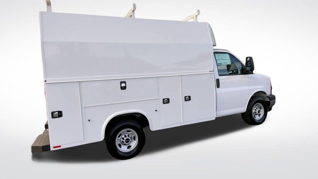 New 2025 GMC Savana 3500 w/ Power Convenience Package image 12