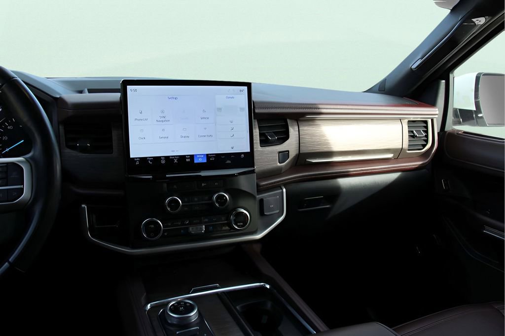 Used 2024 Ford Expedition Max Limited image 15