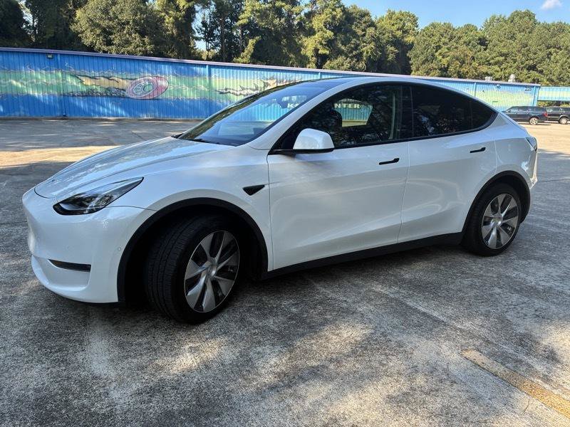 Used 2022 Tesla Model Y Long Range AWD/4WD image 12