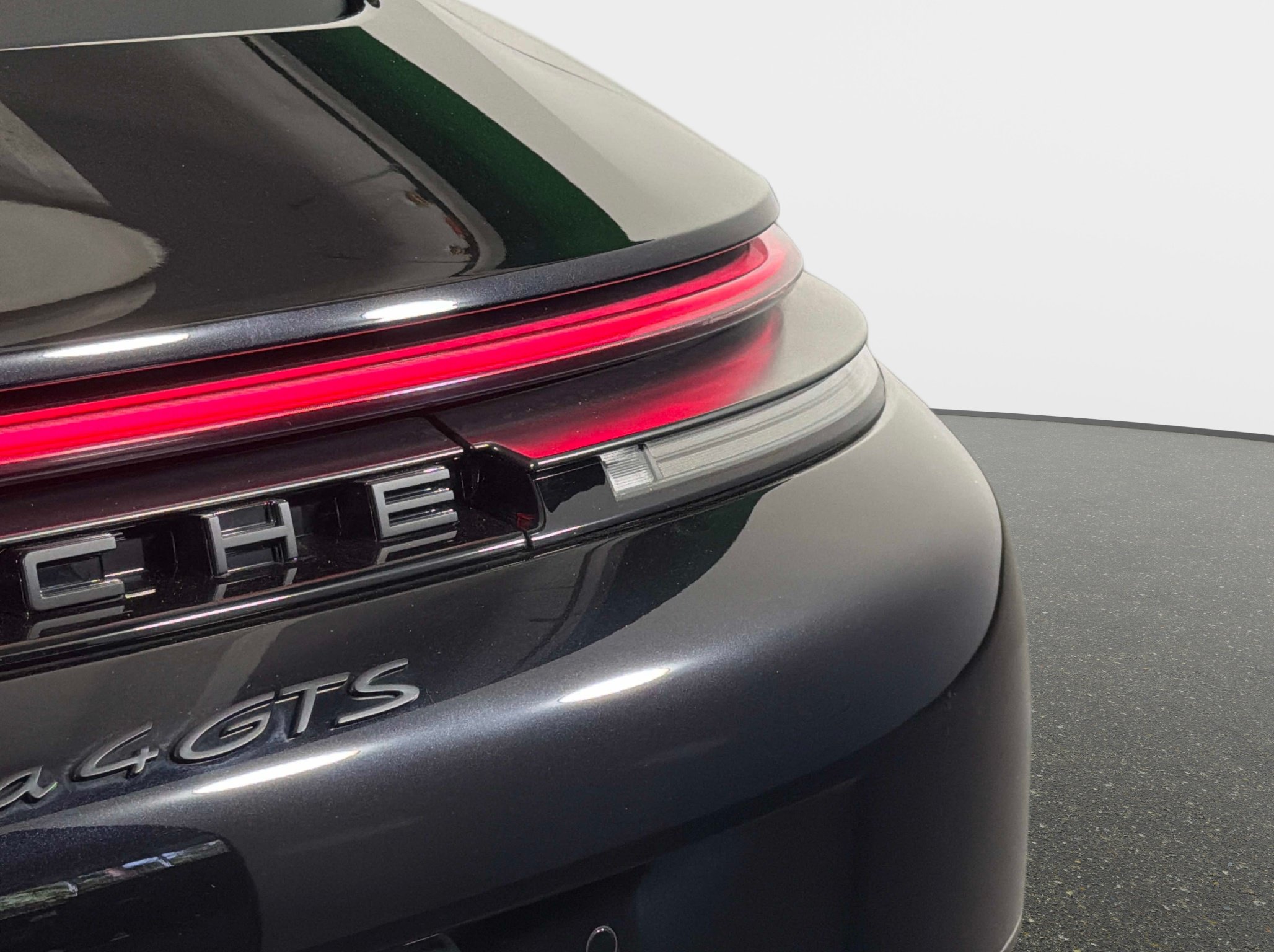Used 2026 Porsche 911 Carrera 4 GTS AWD/4WD image 9