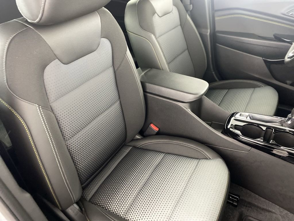 New 2026 Chevrolet Trax LT w/ Driver Confidence Package image 25