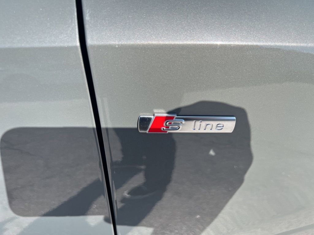 Used 2024 Audi Q3 2.0T Premium image 32