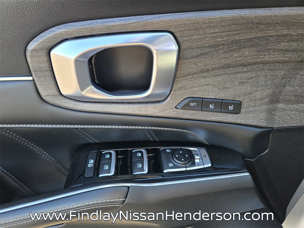 Used 2022 Kia Sorento SX Prestige image 22