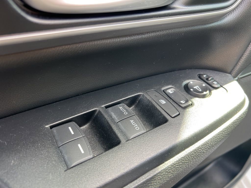 Used 2021 Honda CR-V Touring image 12