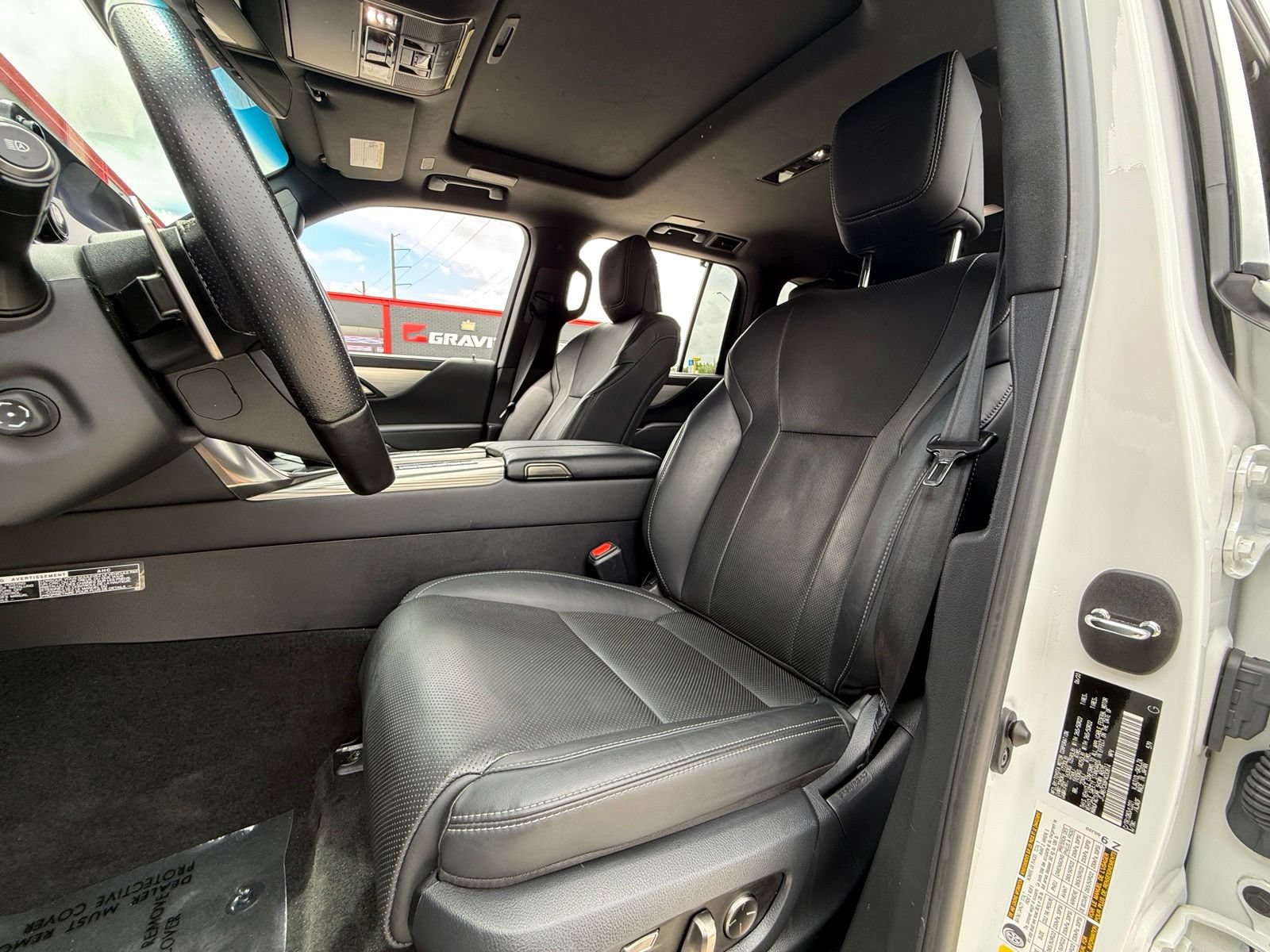 Used 2023 Lexus LX 600 F Sport w/ Accessory Package (Z1) AWD/4WD image 17