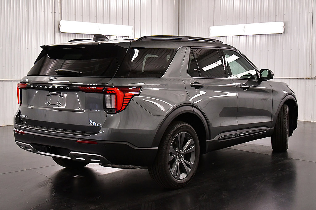 New 2026 Ford Explorer Active w/ Active Comfort Package AWD/4WD image 7