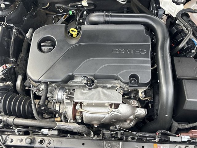 Used 2023 Chevrolet Malibu LT FWD image 28