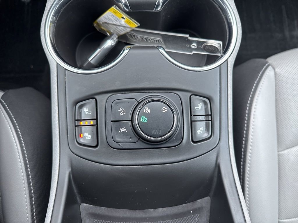 Used 2022 GMC Terrain SLT image 31