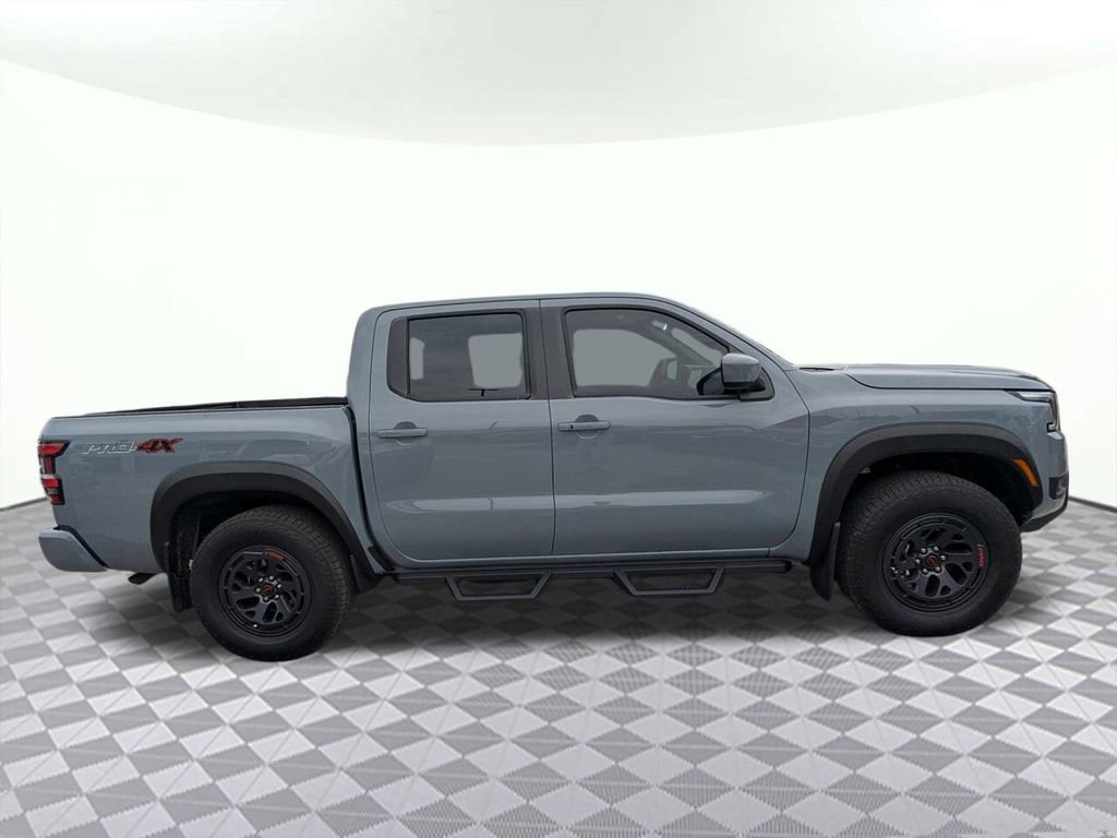 Used 2026 Nissan Frontier PRO-4X w/ Tow Package image 2