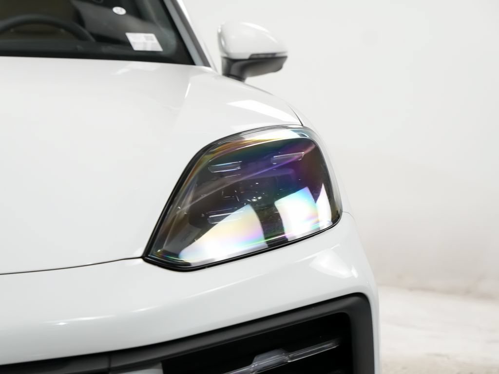 New 2026 Porsche Cayenne AWD/4WD image 7
