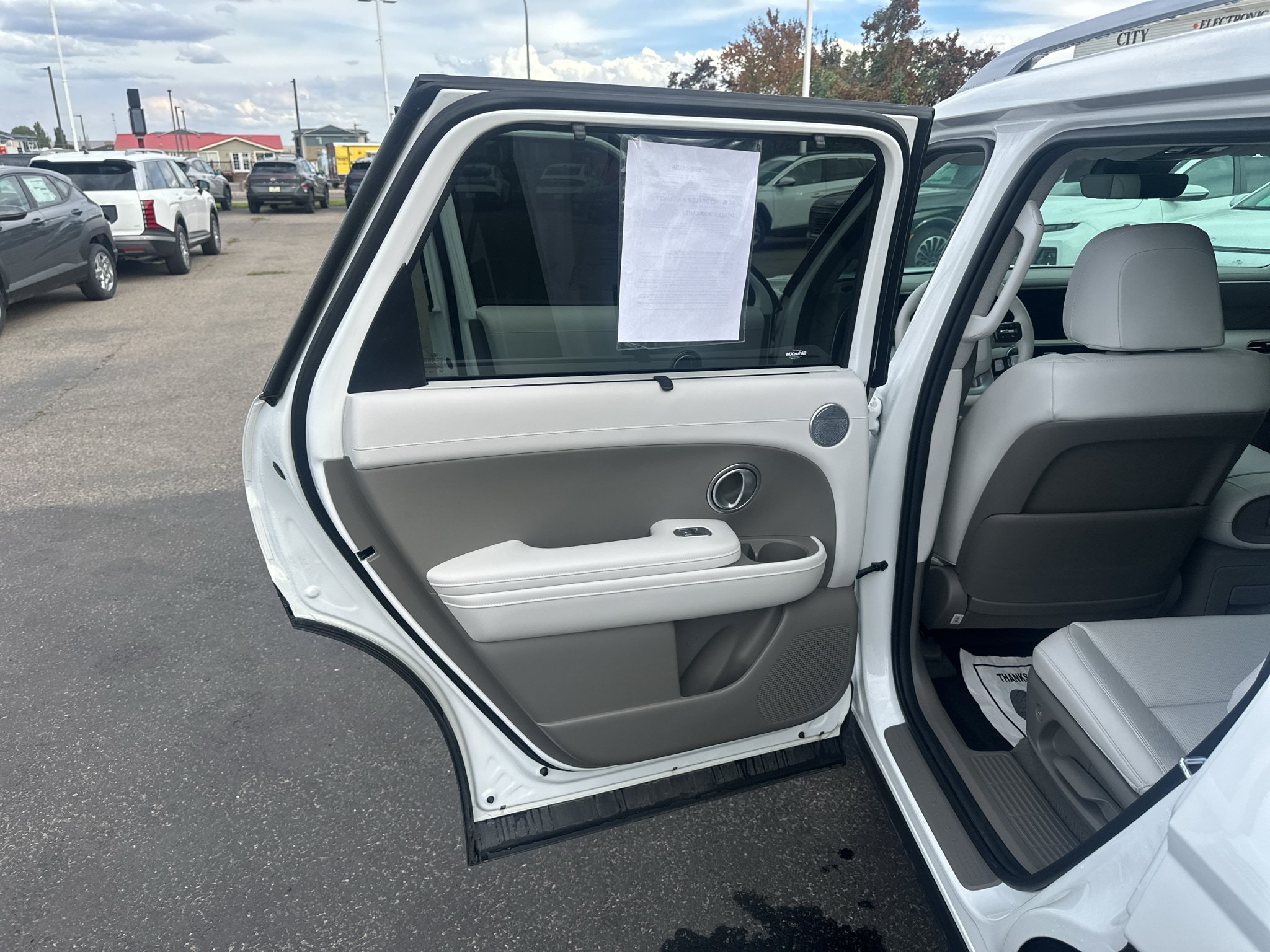 Used 2026 Hyundai Palisade Limited AWD/4WD image 15