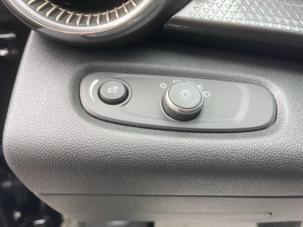 New 2026 Chevrolet Trax ACTIV w/ Sunroof Package image 14