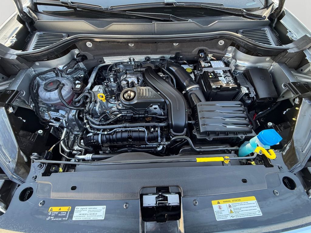 Used 2024 Volkswagen Taos SE image 9