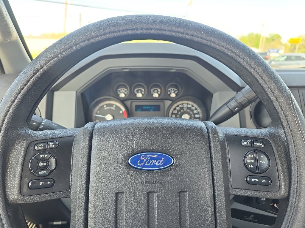 Used 2015 Ford F250 XL w/ Power Equipment Group AWD/4WD image 20