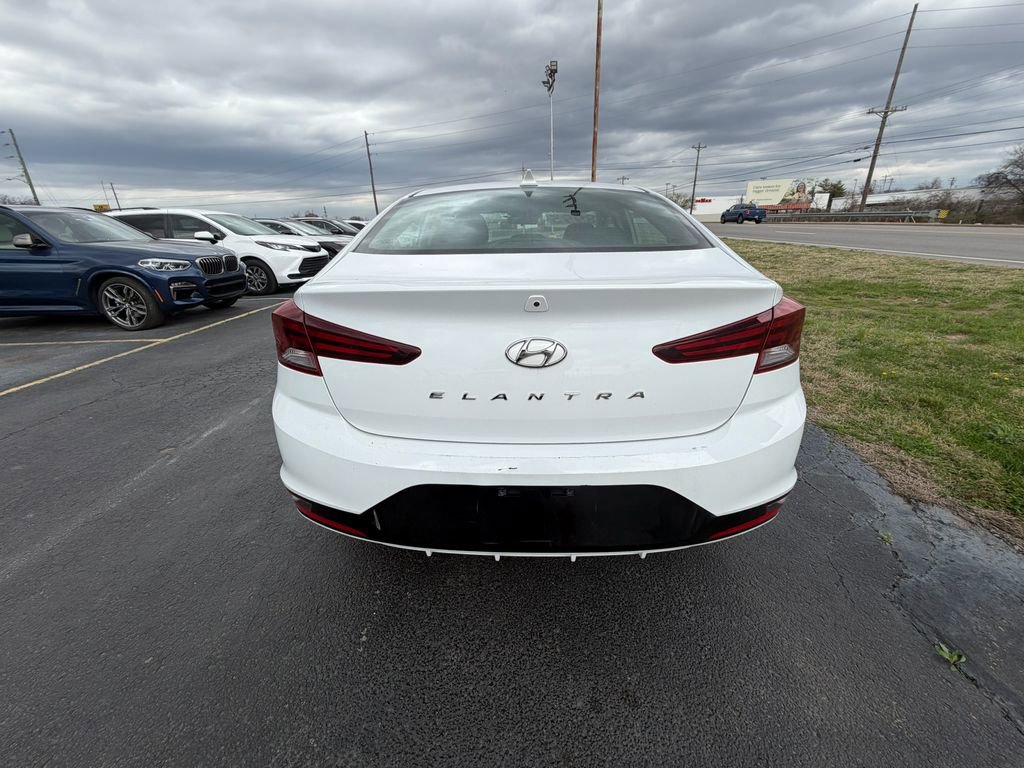 Used 2020 Hyundai Elantra SEL w/ Cargo Package (C1) image 3