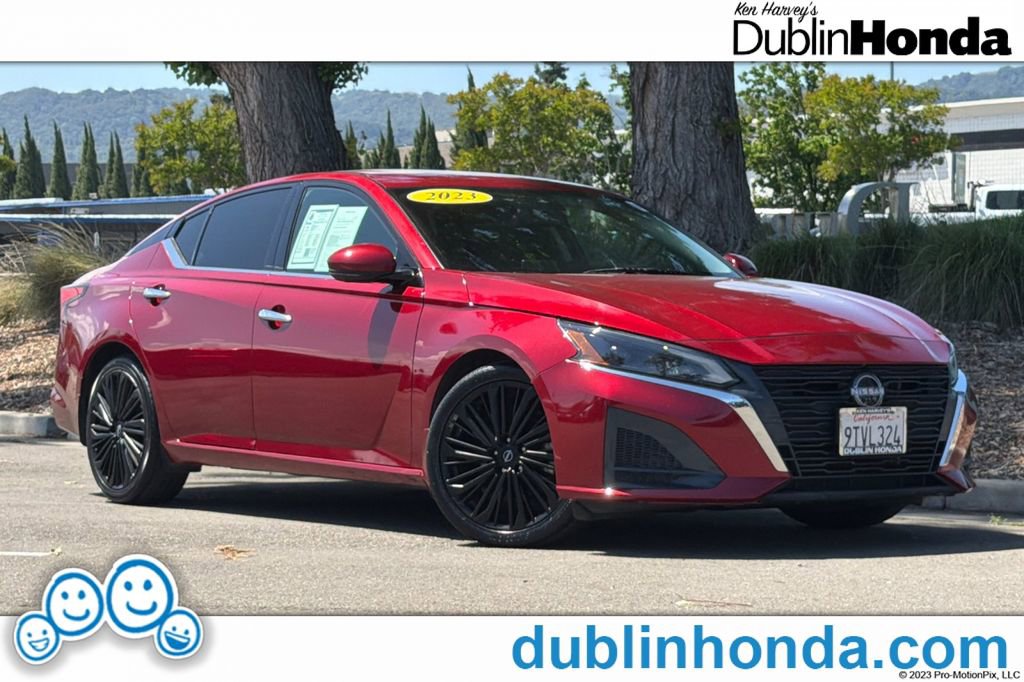 Used 2023 Nissan Altima 2.5 SL FWD image 1