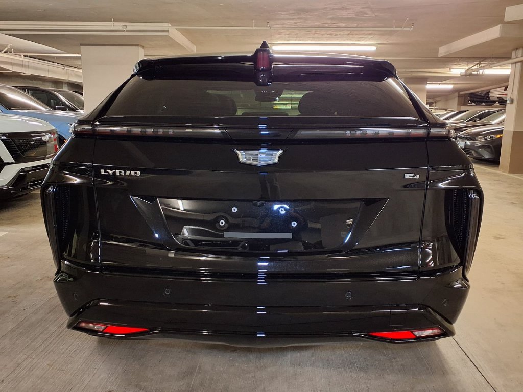 New 2027 Cadillac Lyriq Sport AWD/4WD image 9