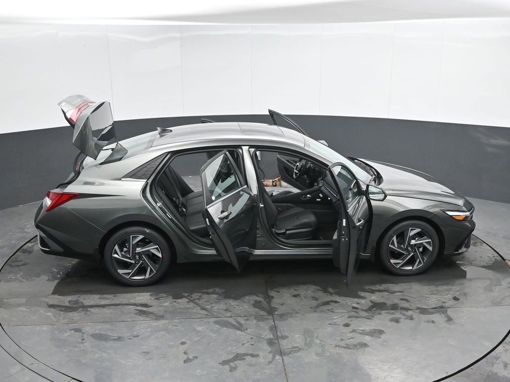 New 2026 Hyundai Elantra Limited image 54