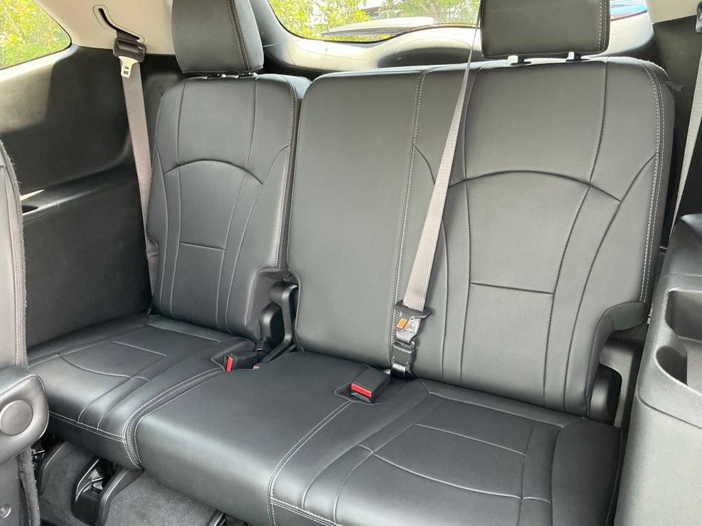 Used 2020 Buick Enclave Avenir w/ Avenir Technology Package FWD image 20