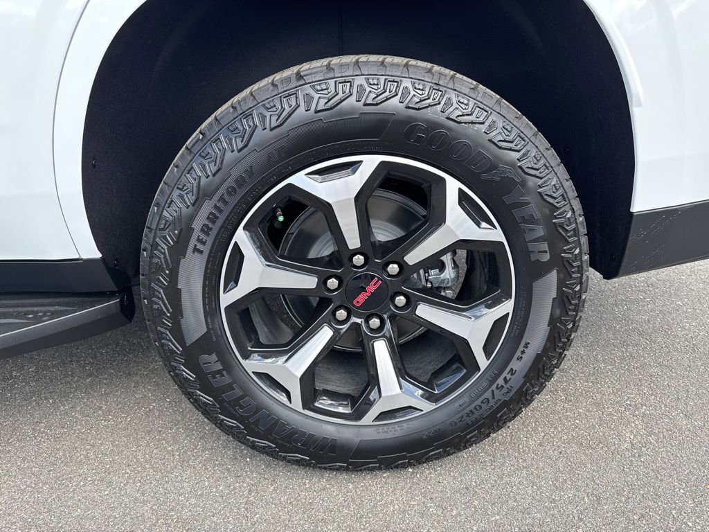 New 2026 GMC Yukon AT4 image 35