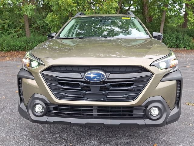Certified 2025 Subaru Outback Onyx Edition AWD/4WD image 2