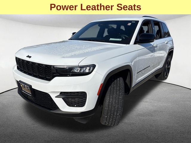 Used 2022 Jeep Grand Cherokee Altitude image 5