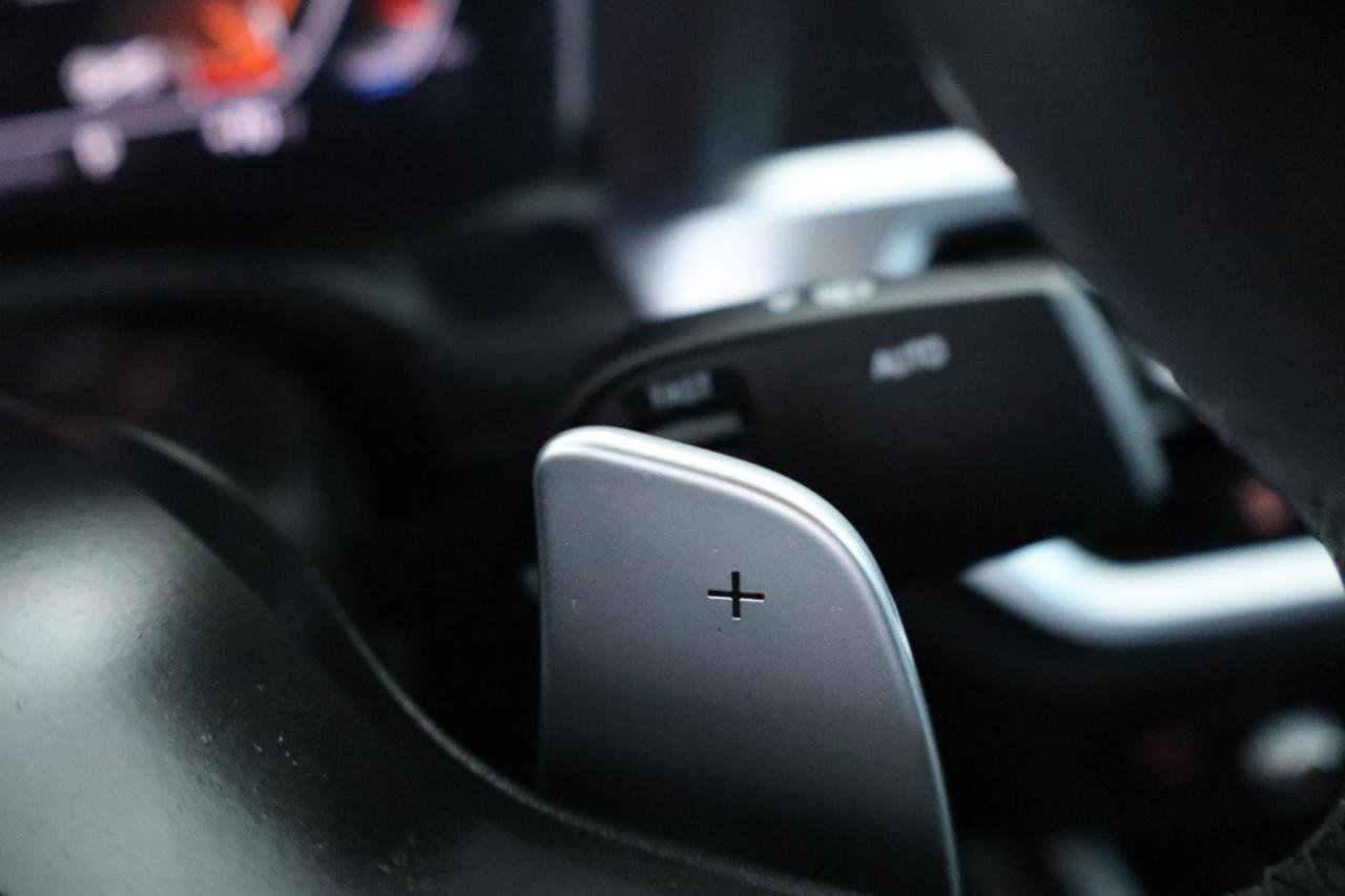 Used 2020 BMW 330i Sedan w/ M Sport Package image 25