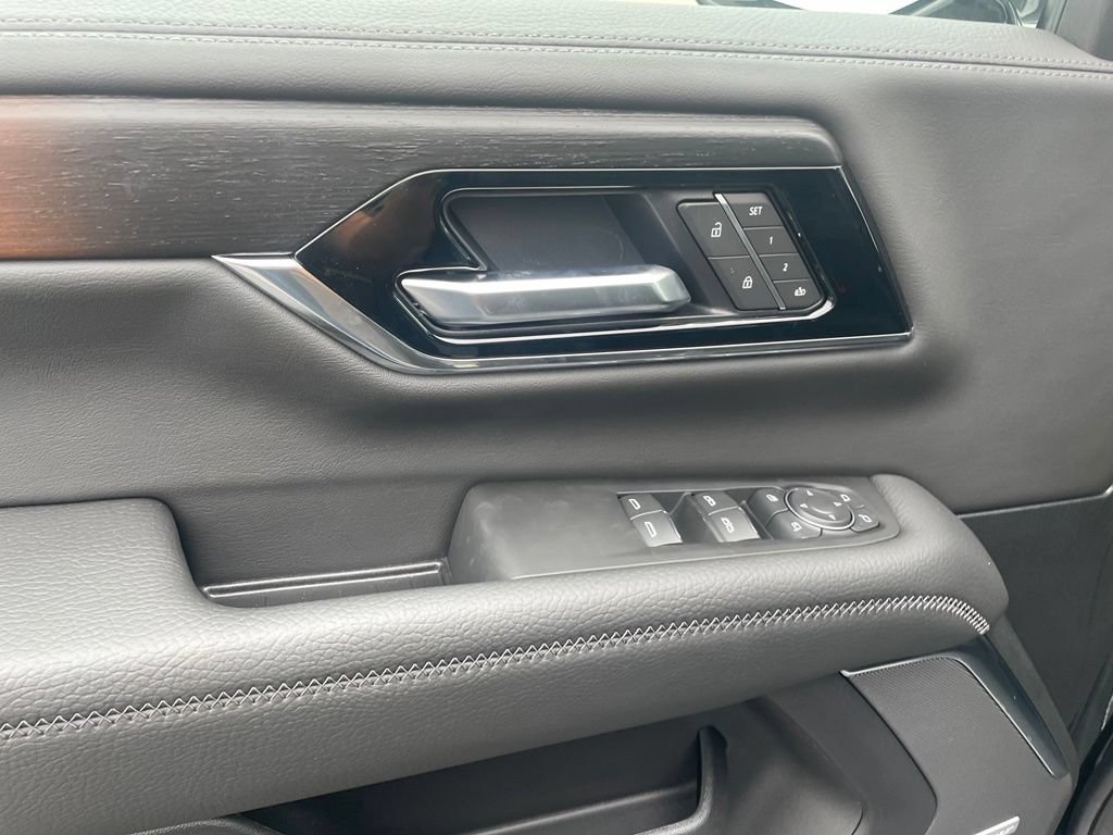 New 2026 GMC Yukon Denali w/ Advanced Technology Package AWD/4WD image 11