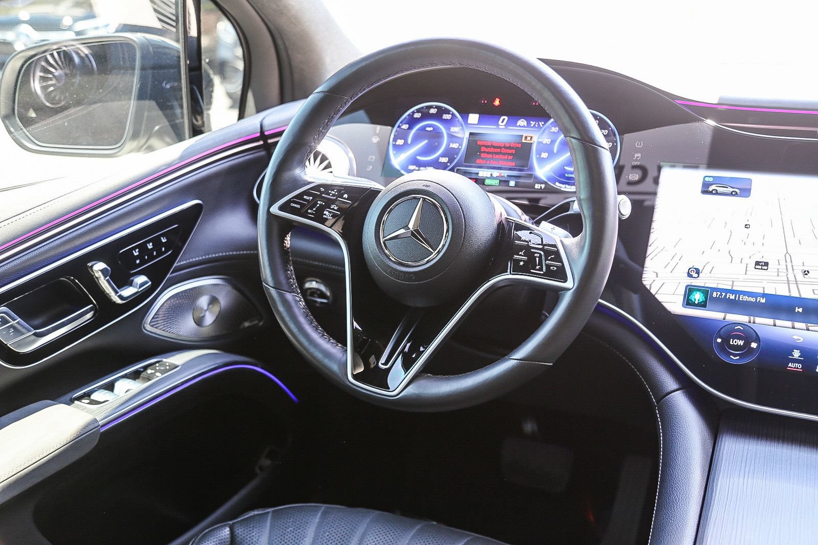 Used 2023 Mercedes-Benz EQS 580 4MATIC SUV image 13