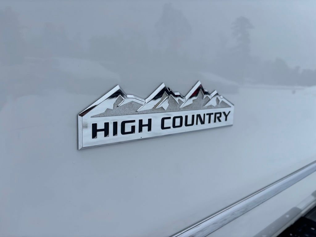 Used 2016 Chevrolet Silverado 2500 High Country image 9