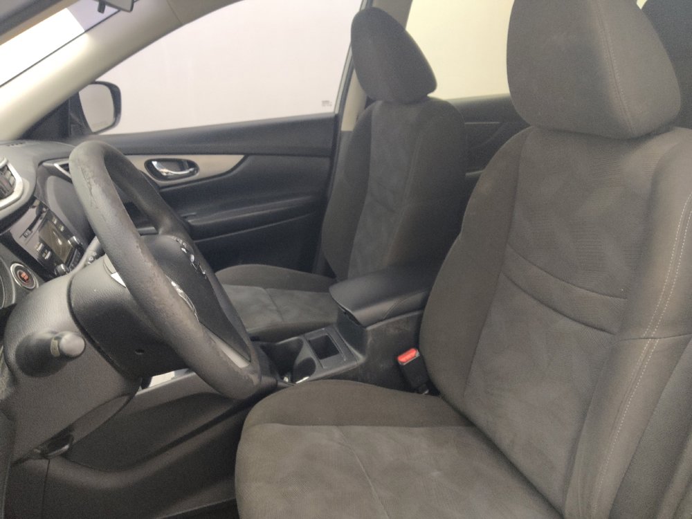 Used 2016 Nissan Rogue SV FWD image 17