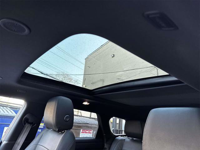 Used 2025 Land Rover Range Rover Evoque Dynamic SE image 18