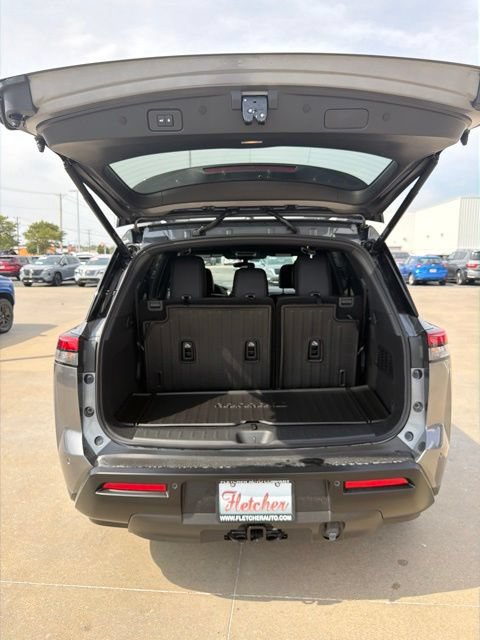 New 2026 Nissan Pathfinder Rock Creek AWD/4WD image 6