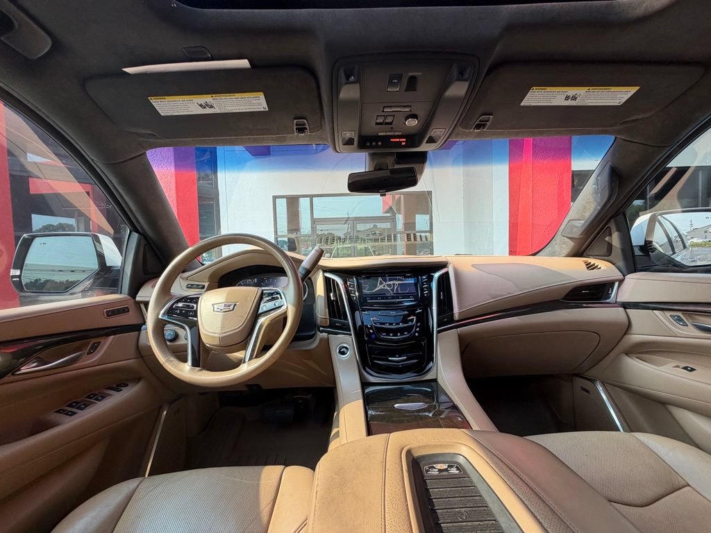 Used 2019 Cadillac Escalade ESV Platinum AWD/4WD image 31