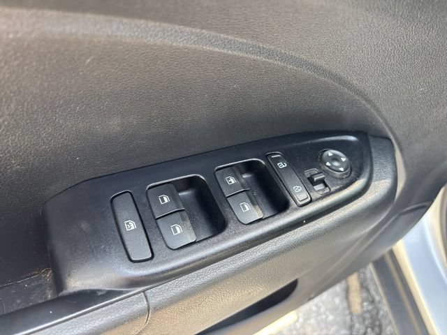Used 2020 Hyundai Venue SE FWD image 10