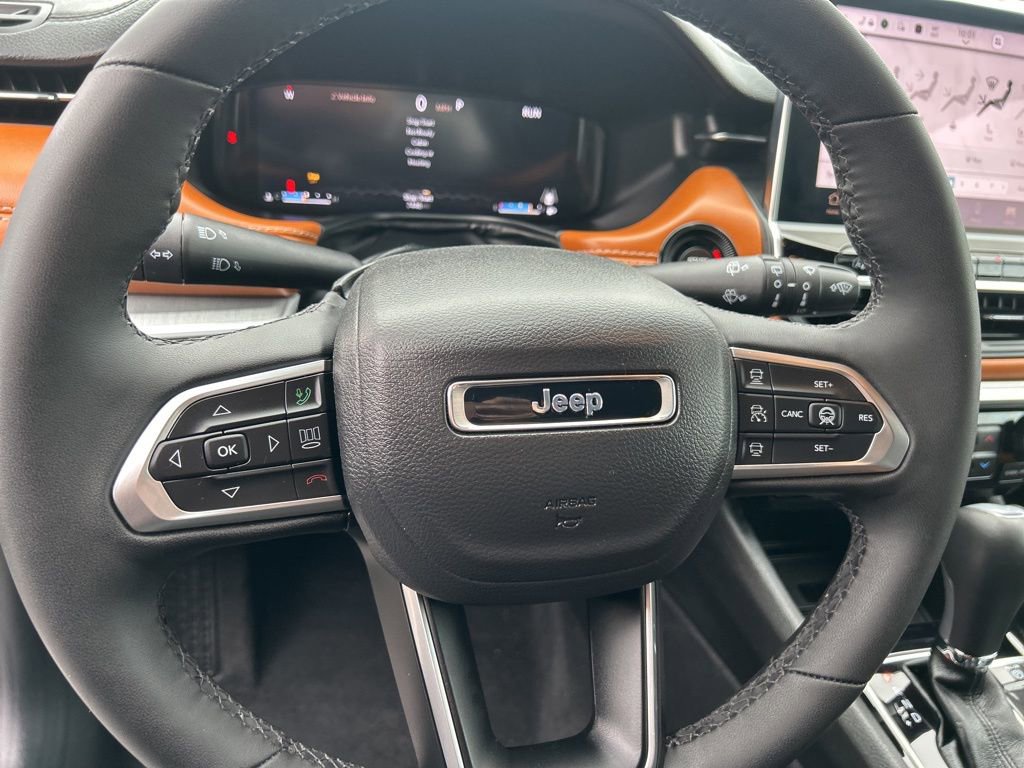 Used 2024 Jeep Compass Limited w/ Elite Group AWD/4WD image 17