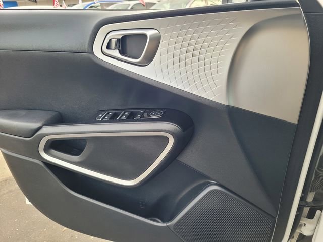 Used 2023 Kia Soul LX w/ Option Group 015 image 12