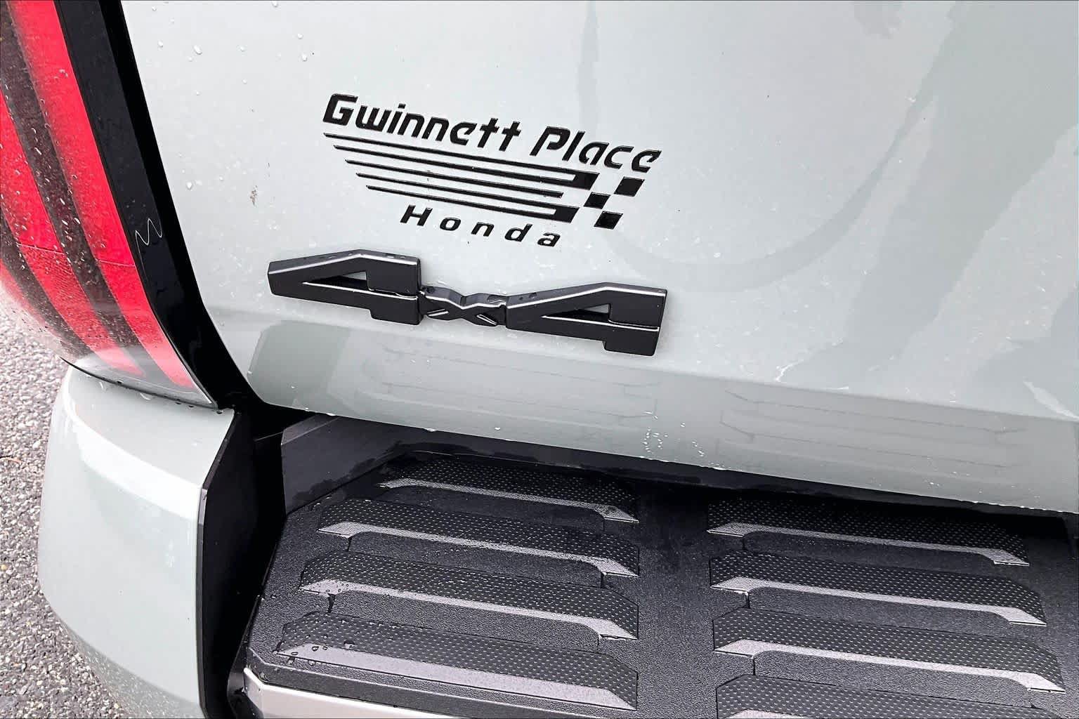 Used 2024 Toyota Tundra Limited AWD/4WD image 10