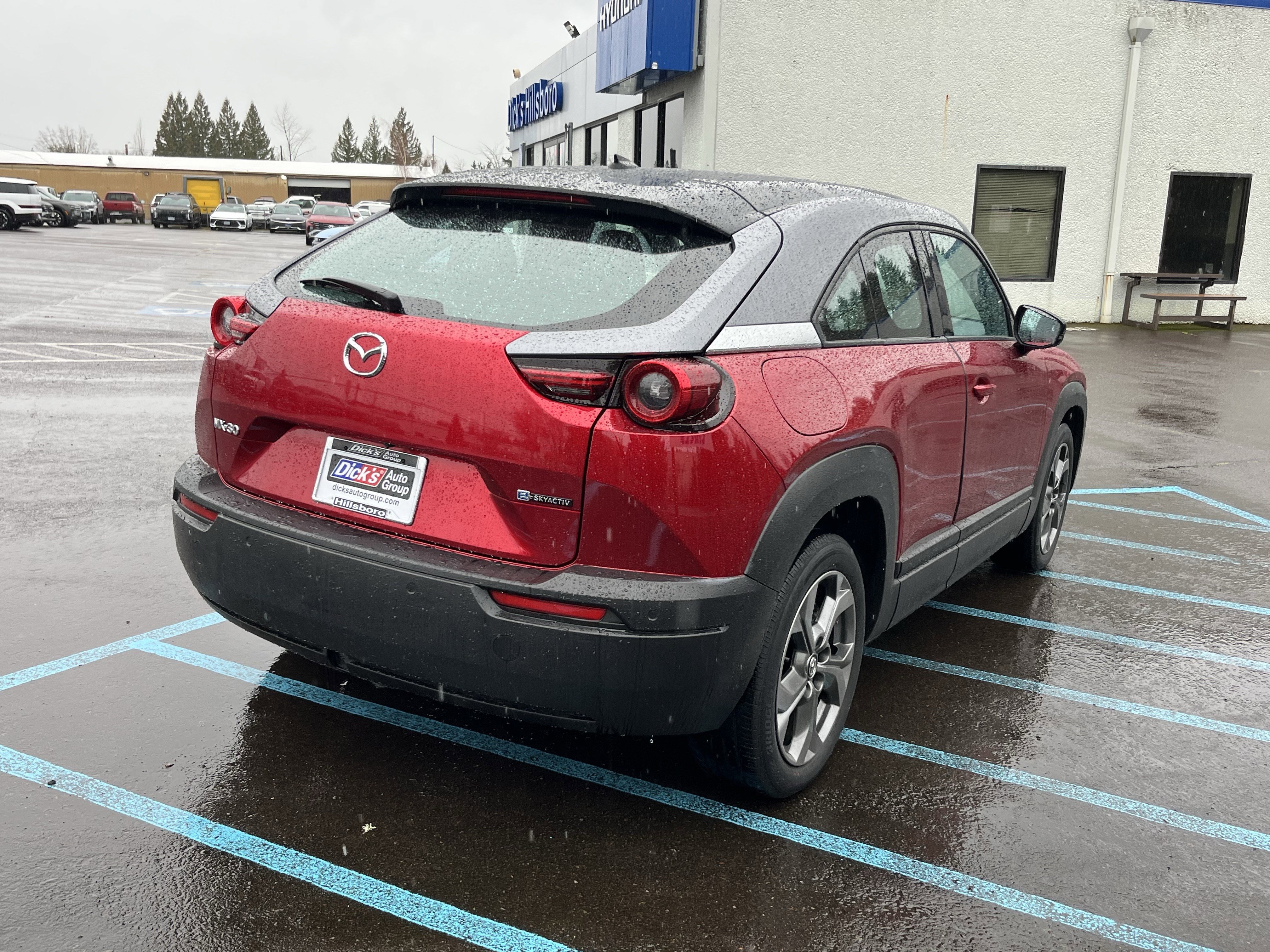 Used 2022 MAZDA MX-30 Electric w/ Premium Plus Pkg image 5