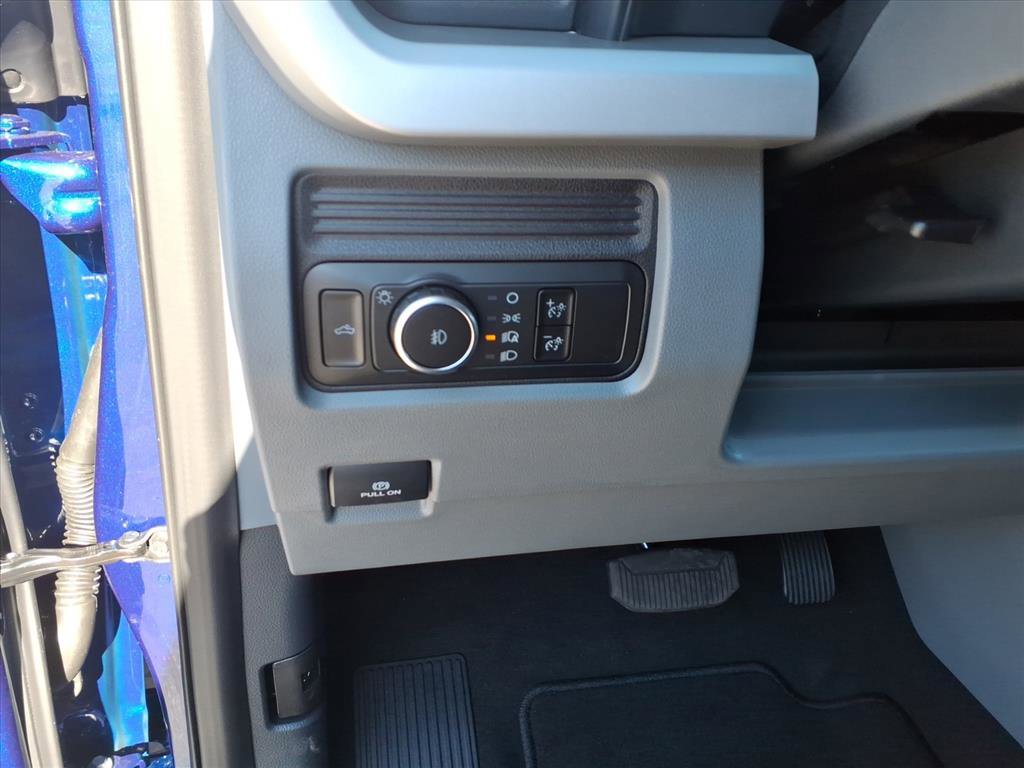 New 2026 Ford F350 XLT w/ FX4 Off-Road Package image 12