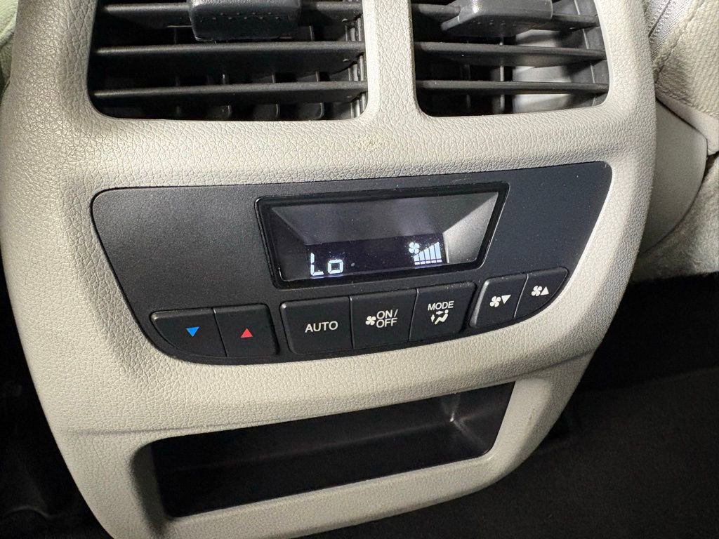 Used 2017 Honda Pilot EX image 36