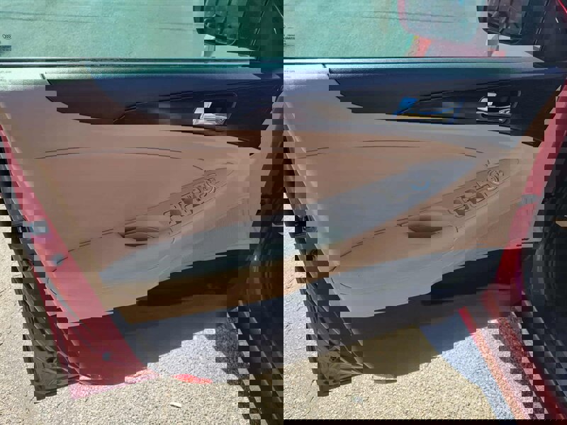 Used 2013 Hyundai Sonata Limited w/ Premium Pkg image 9