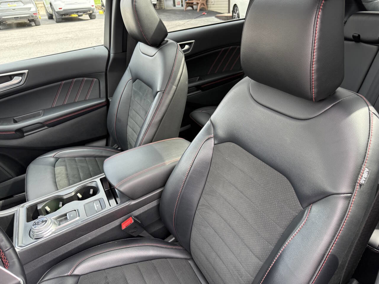 Used 2023 Ford Edge ST-Line w/ Cargo Accessory Package image 10